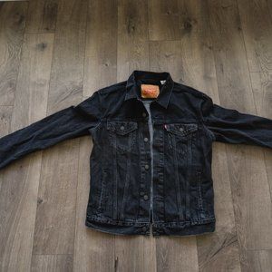 Women's Black Levi's Denim Jacket Size M